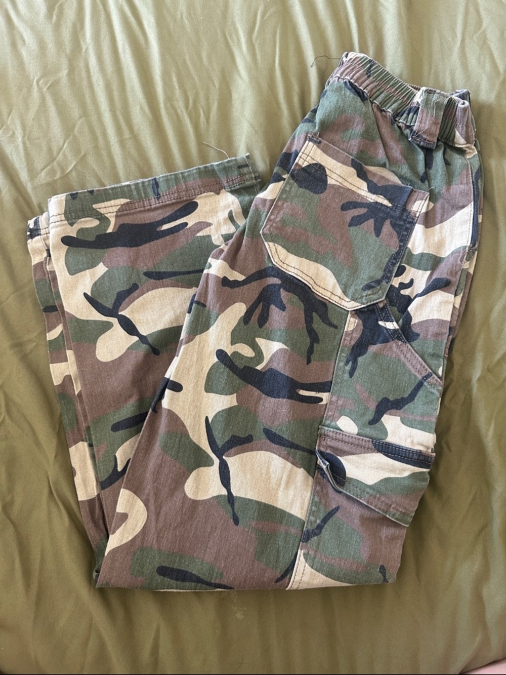 Almost Famous Women's Straight Leg Camo Cargo Pants - Green & Tan